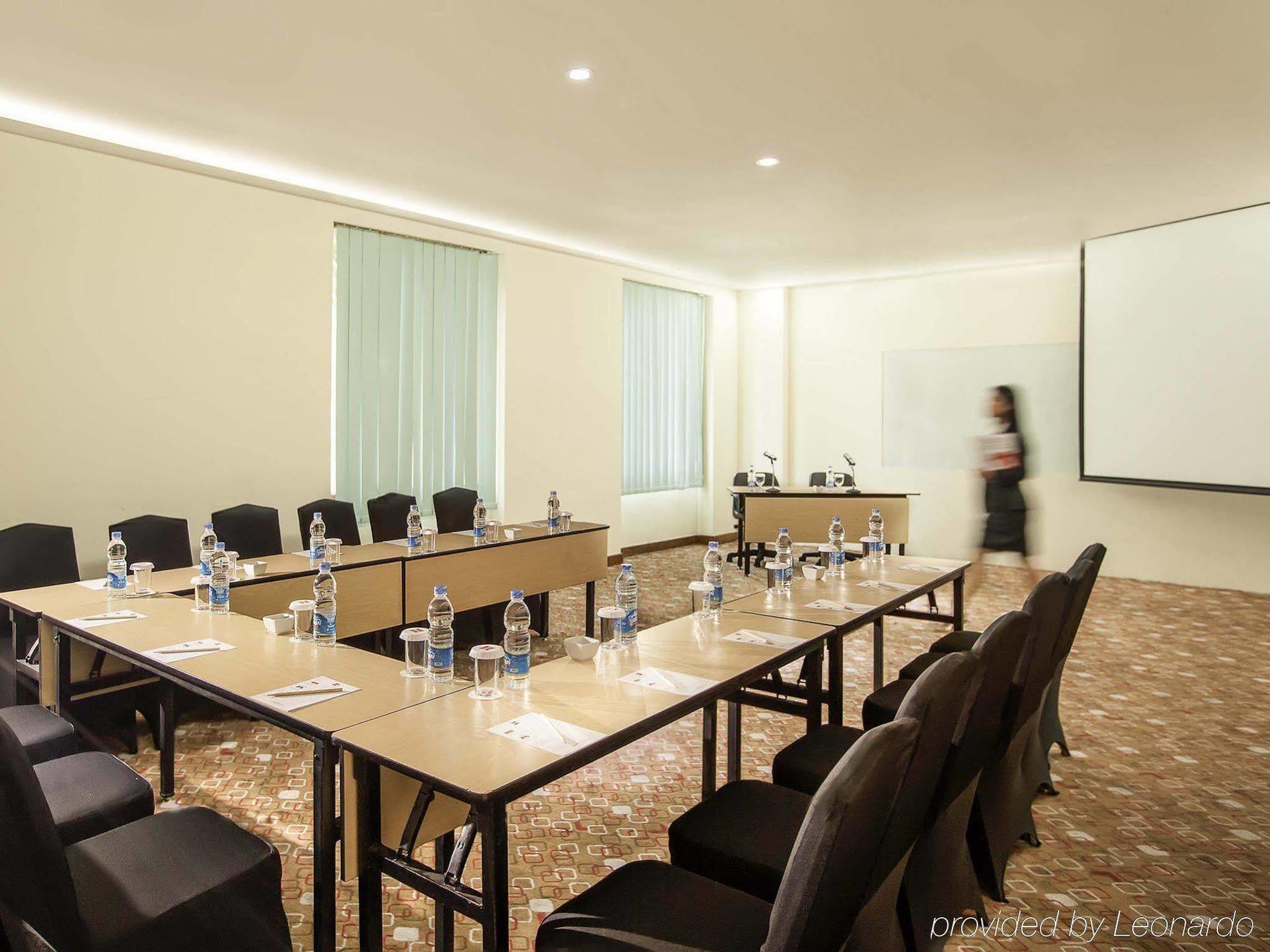 Ibis Mangga Dua Hotel จาการ์ตา ภายนอก รูปภาพ