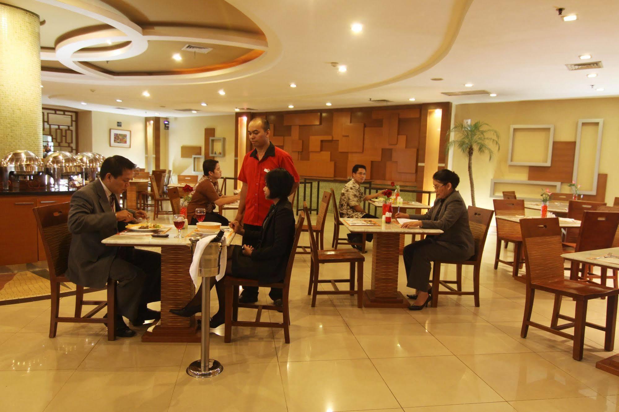 Ibis Mangga Dua Hotel จาการ์ตา ภายนอก รูปภาพ