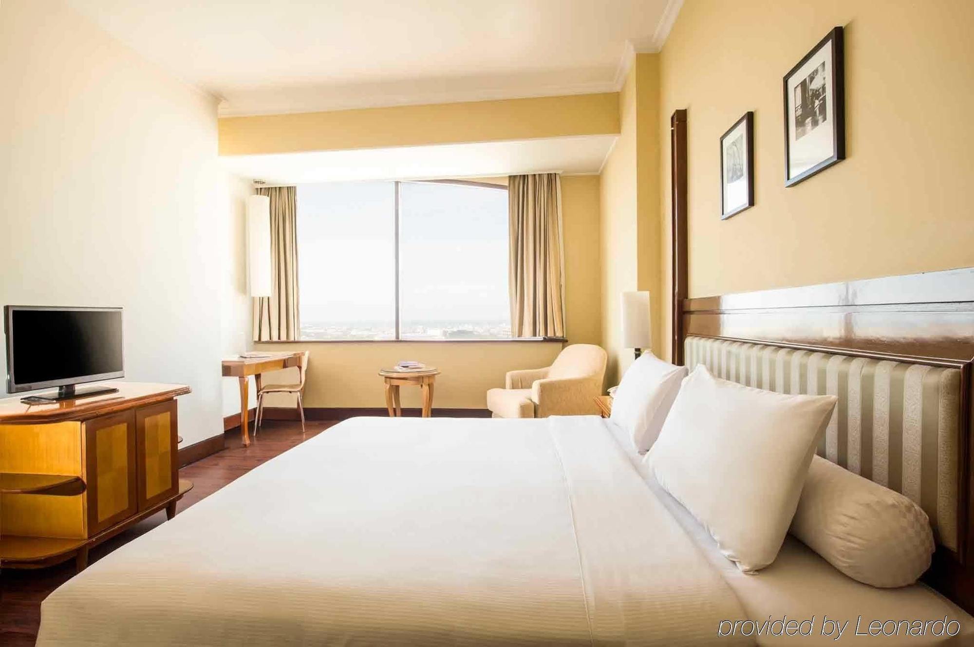 Ibis Mangga Dua Hotel จาการ์ตา ภายนอก รูปภาพ